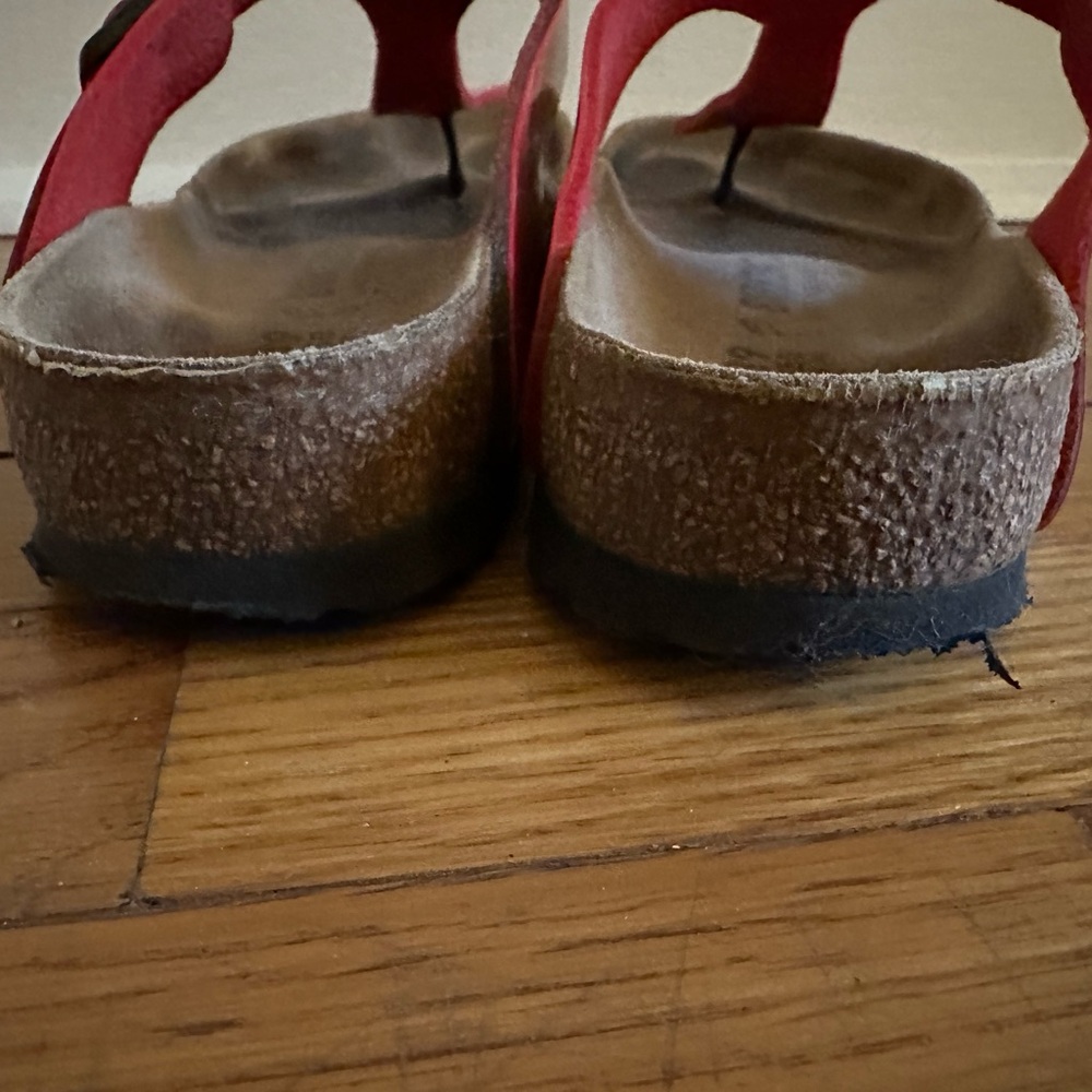 Birkenstock Gizeh Red Sandals - Picture 4 of 6